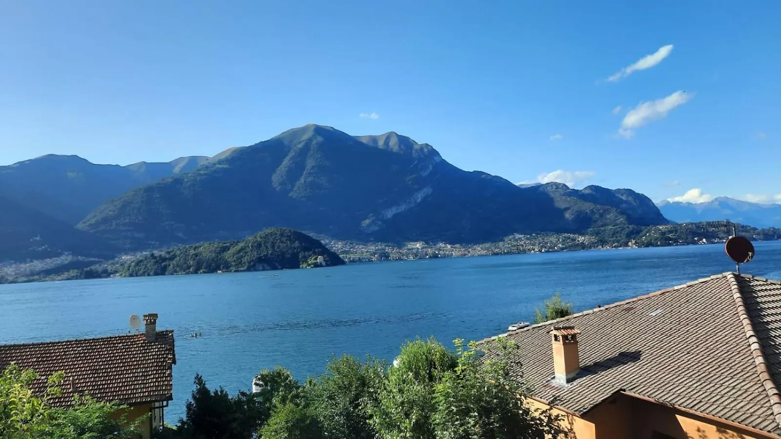 Da Nani Lägenhet Lezzeno Italien